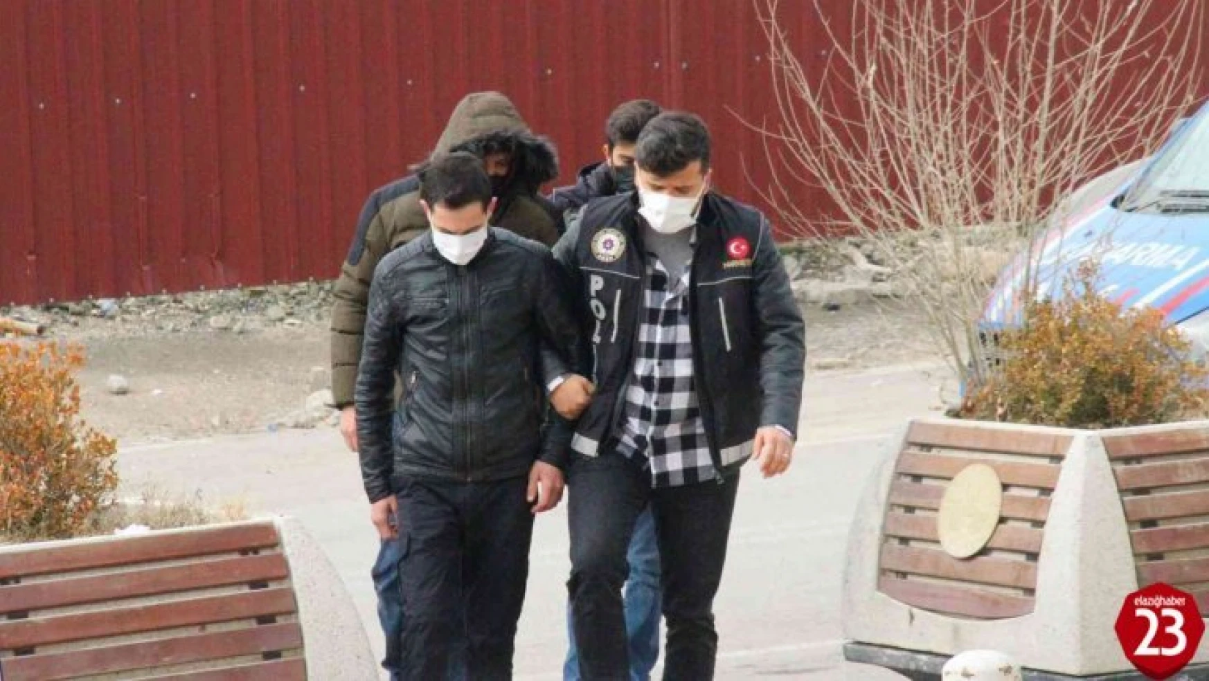 Elazığ'da uyuşturucu ile yakalanan 2 kişi tutuklandı