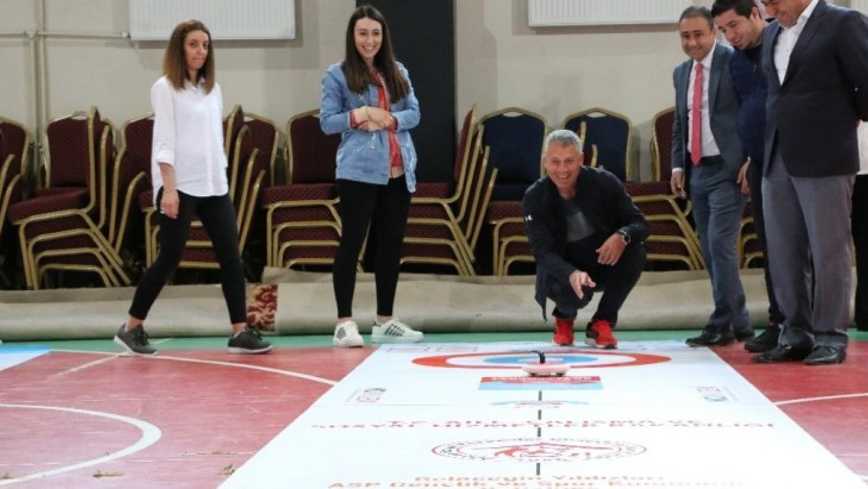 Elazığ'da Floor Curling Bölge Toplantısı ve  Eğitimi
