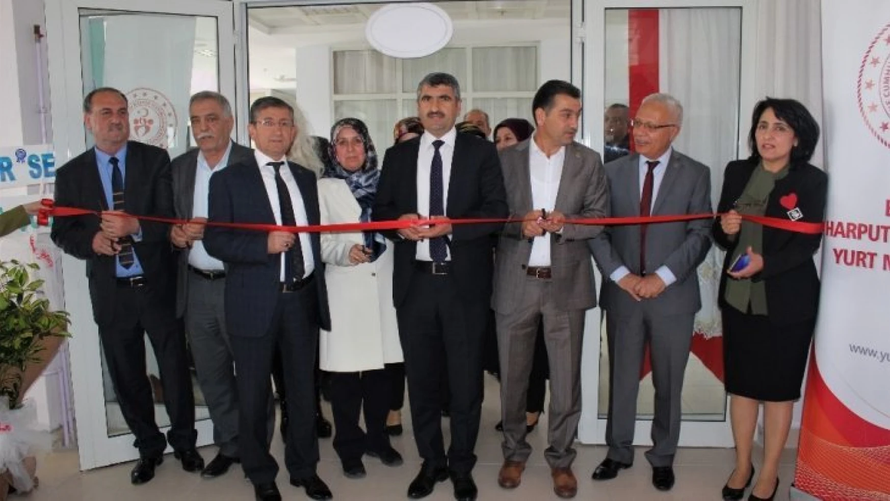 Elazığ'da KYK Kültür Sanat Sokağı Sergisi Açıldı