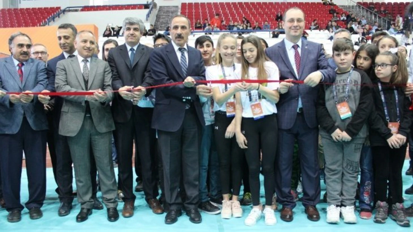 Elazığ'da 'TÜBİTAK  Ortaokul Araştırma Projeleri Final Yarışması' başladı