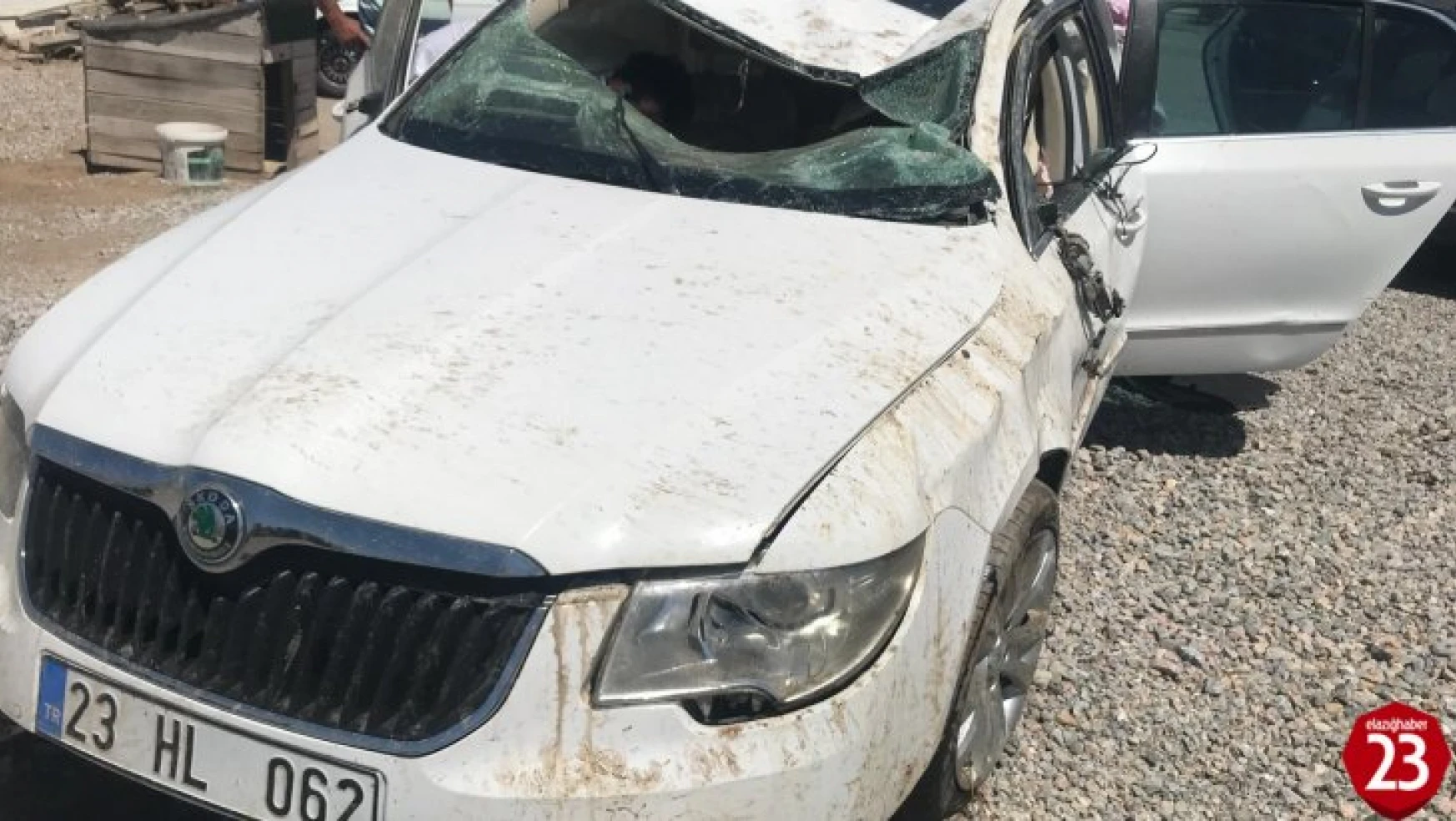 Elazığ'lı Aile Kayseri'de Kaza Yaptı, 3 Yaralı