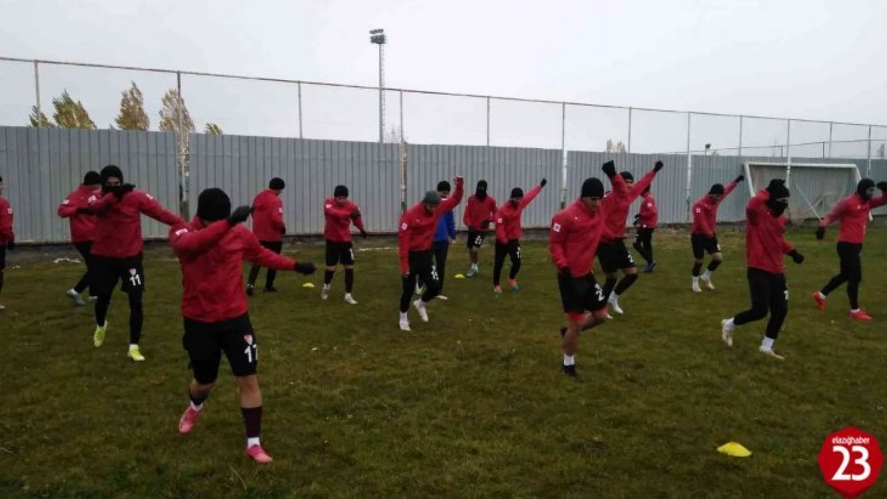 Elazığspor, Arnavutköy Belediye Gençlikspor maçına hazırlanıyor