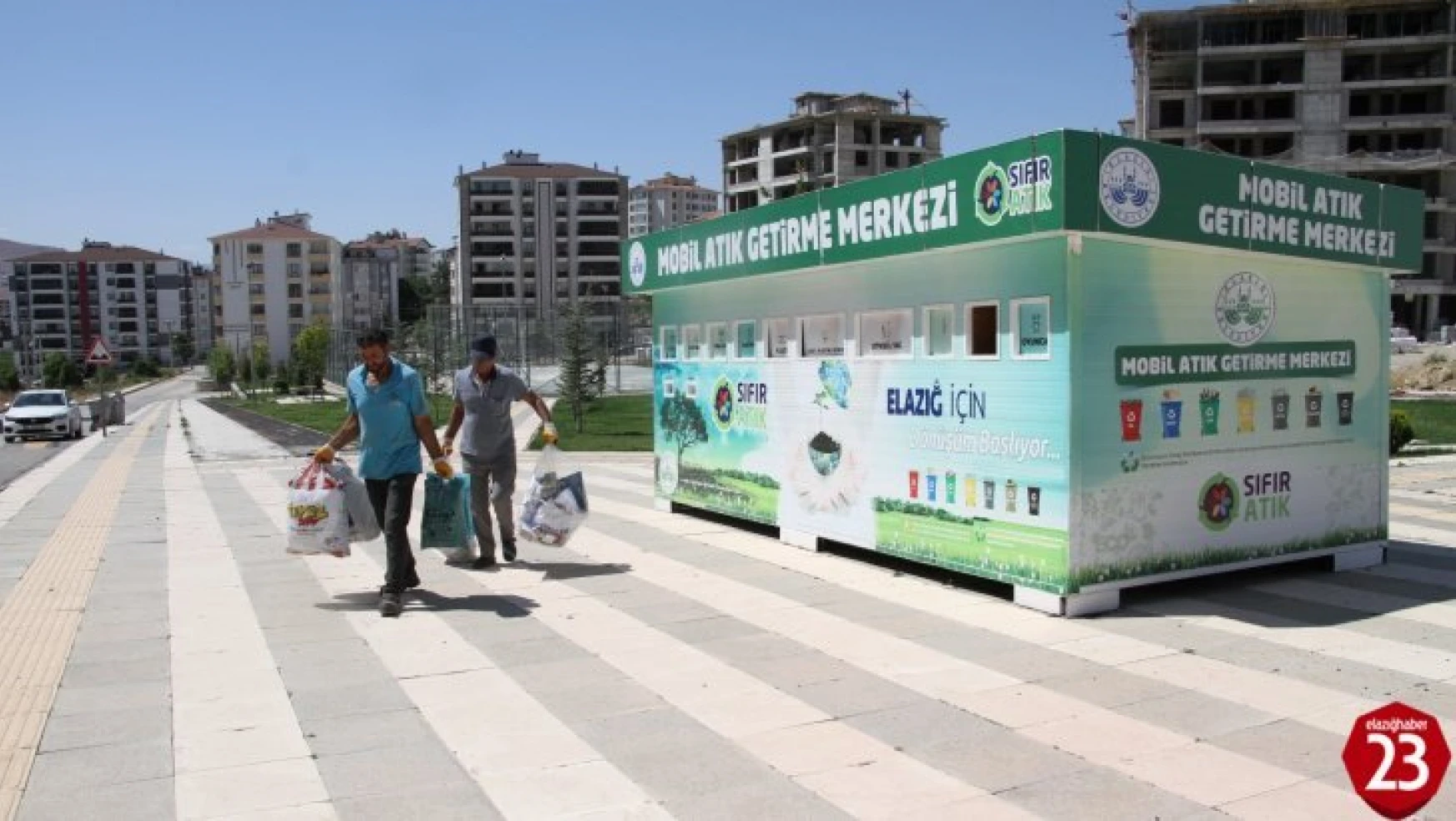 Emine Erdoğan startını vermişti, Elazığ Belediyesi kentin farklı noktalarına 'Mobil Atık Getirme Merkezleri' oluşturdu