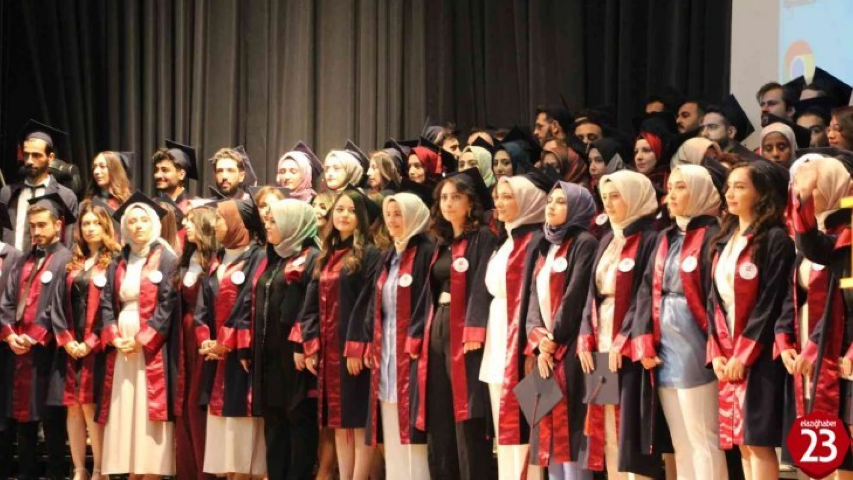 Elazığ Fırat Üniversitesi 34. Dönem Tıp Mezunlarını Uğurladı