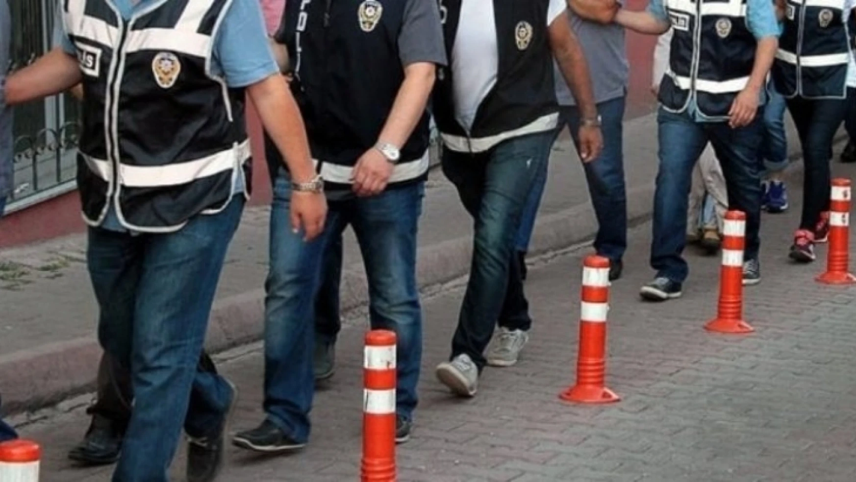 Elazığ'da FETÖ Operasyonu, 6 Asker Gözaltına Alındı