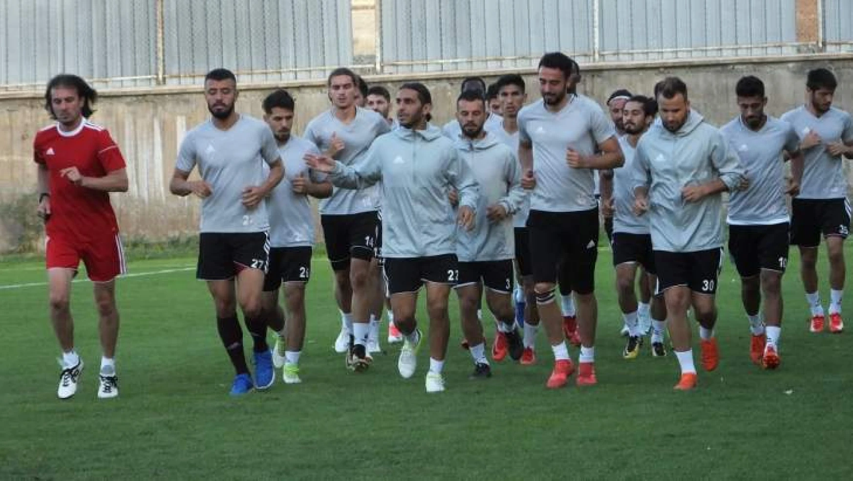 Elazığspor Ligin İlk Maçı İçin Adana'ya Gitti