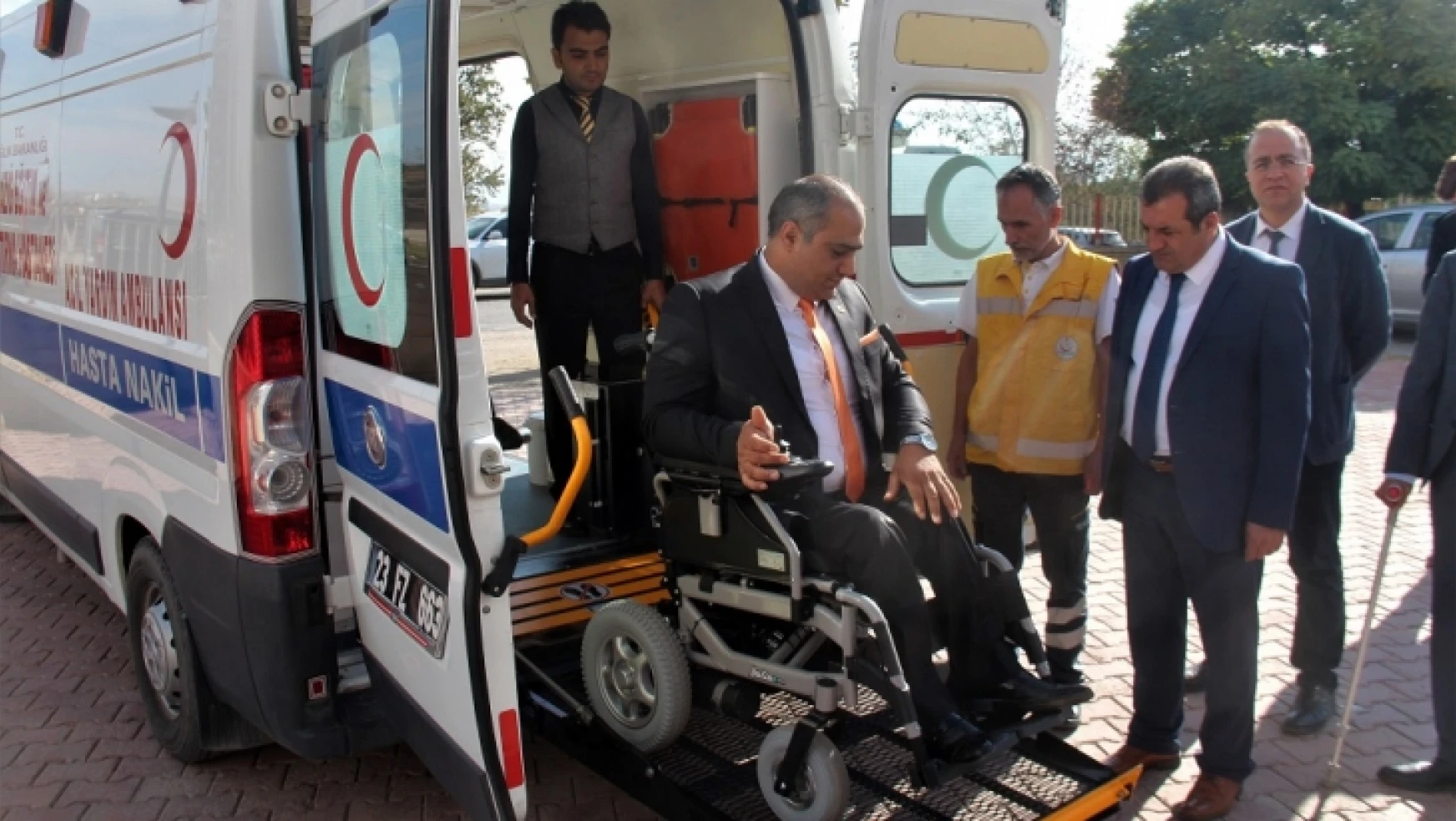 Elazığ'da Engelliler İçin Özel Ambulans