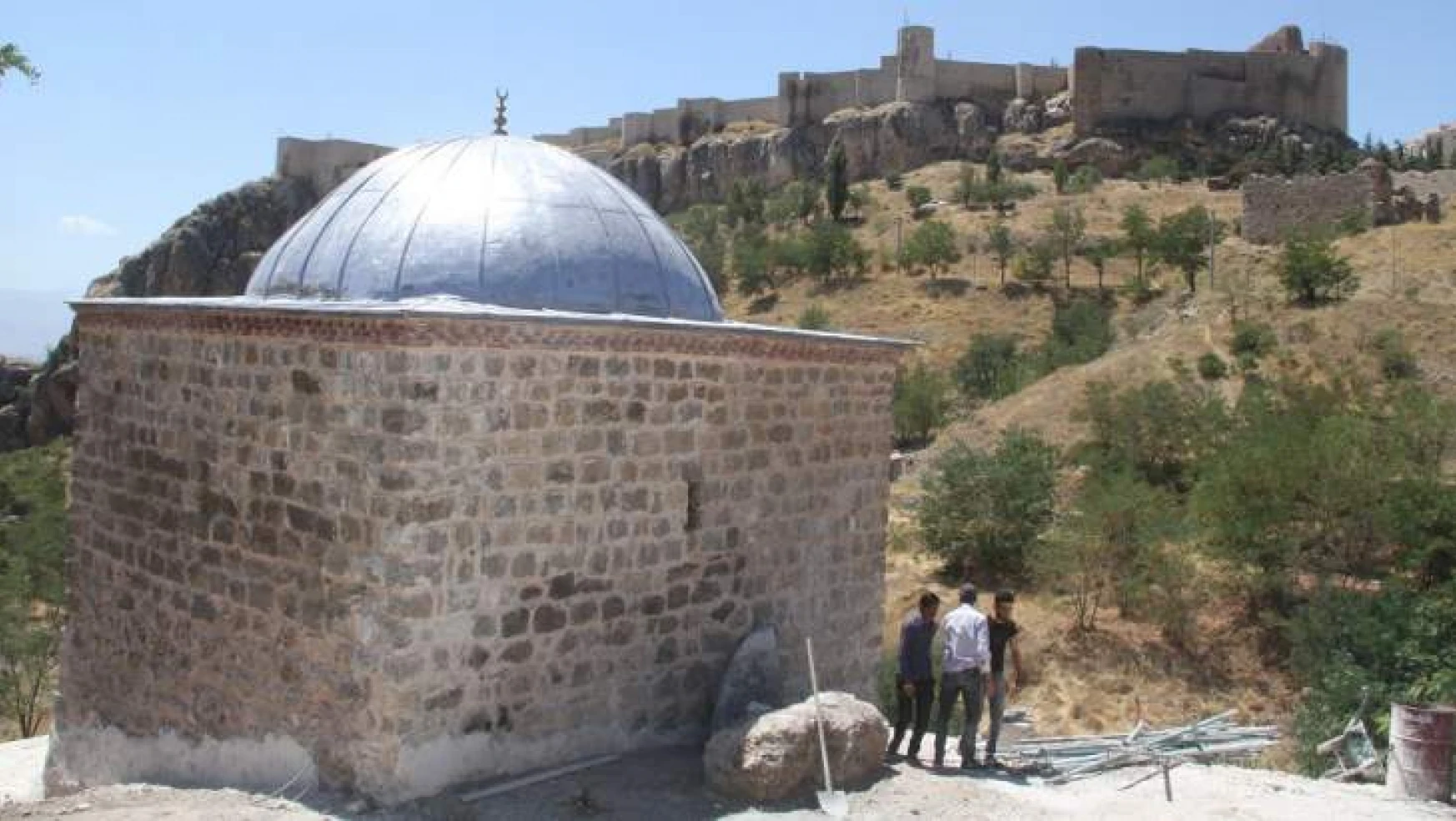 Harput'ta Bulunan 450 Yıllık Mescitte İlk Namaz İçin Gün Sayılıyor