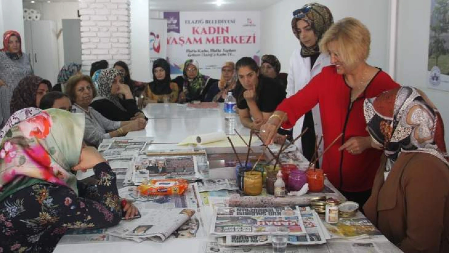 Elazığ'da Yaşam Merkezi İle Kadınlar Kendilerini Geliştiriyor