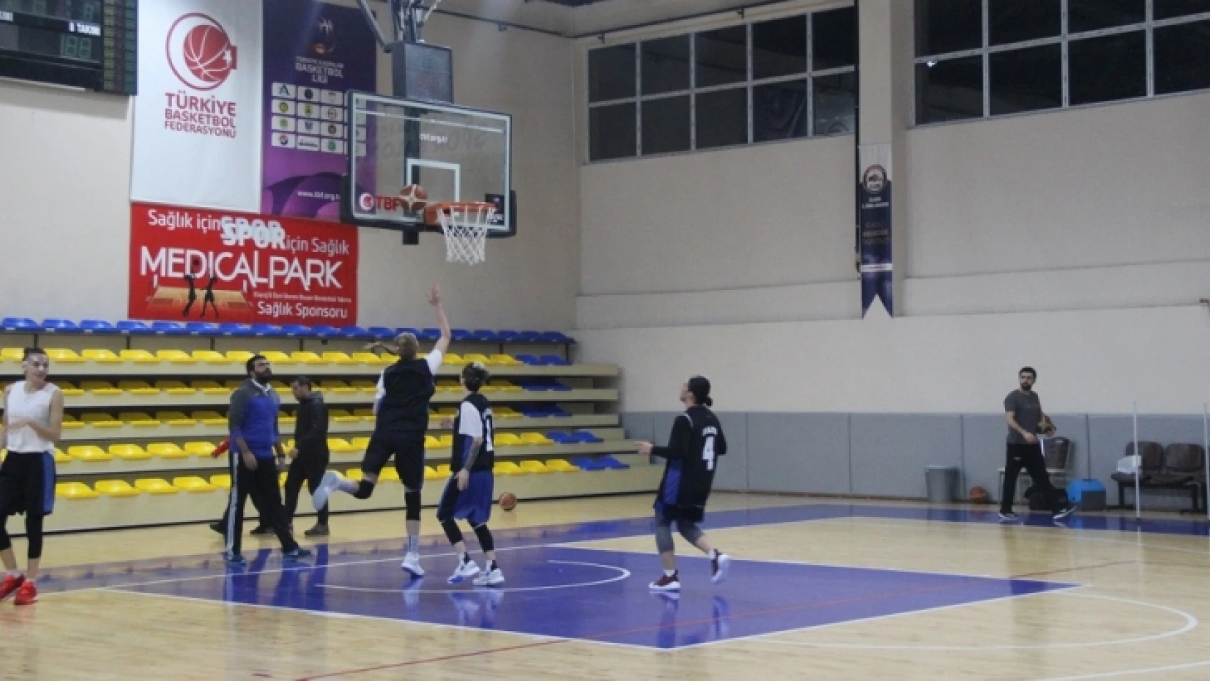 Basketbolda Elazığ'ın kızları Süper Lig istiyor