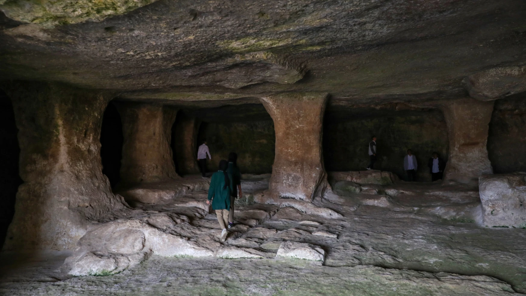 Keban'da ki Karanlık Mağara 1400 Metrekare Genişliğinde