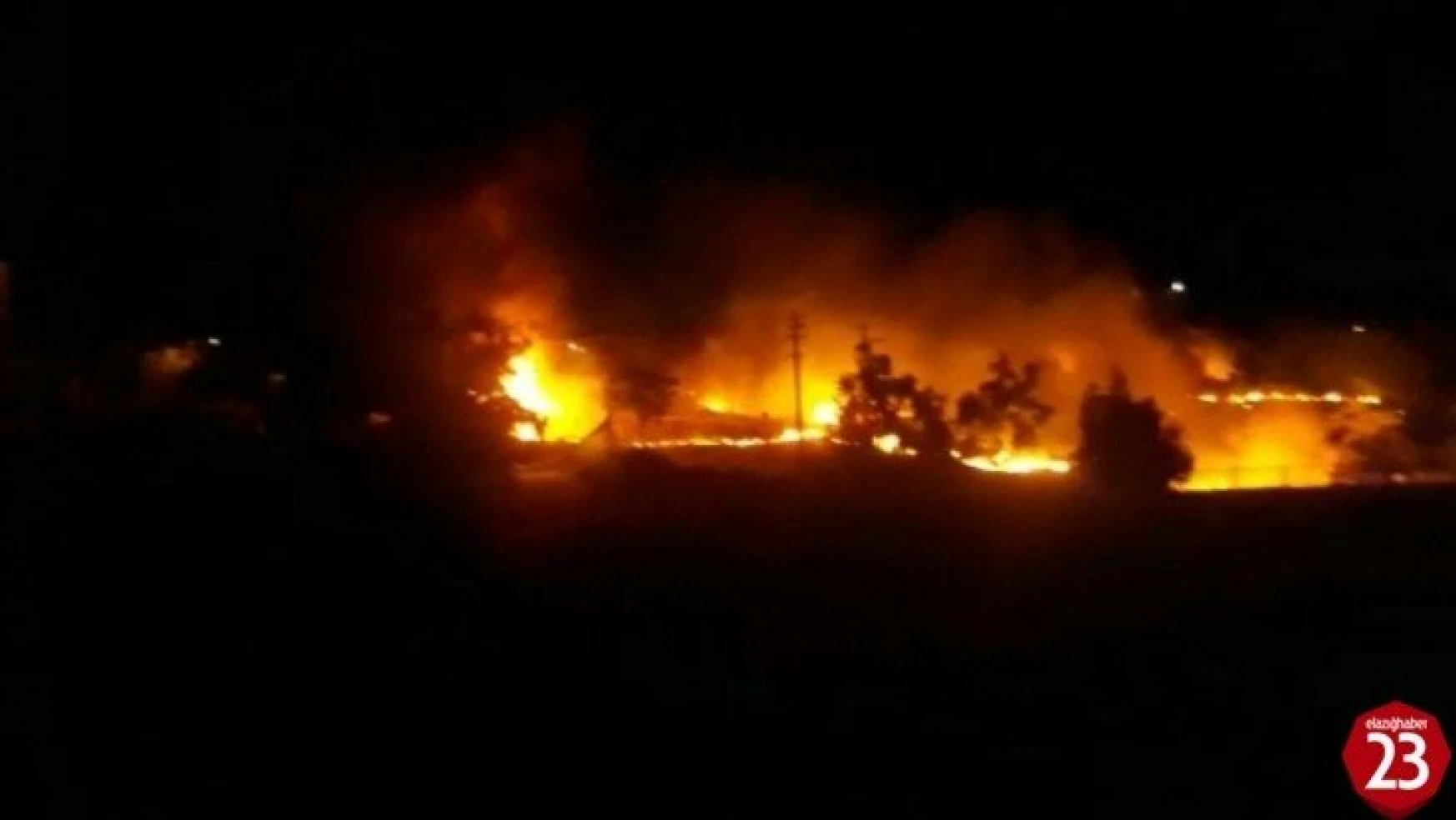 Keban'da korkutan yangın okula sıçramadan söndürüldü