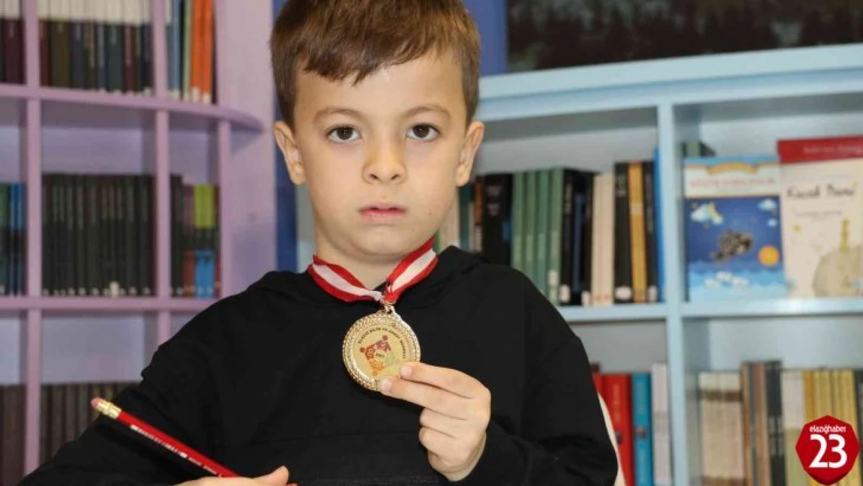 Şems Sanaç Elazığ'dan Matematik Dünya Şampiyonu Oldu