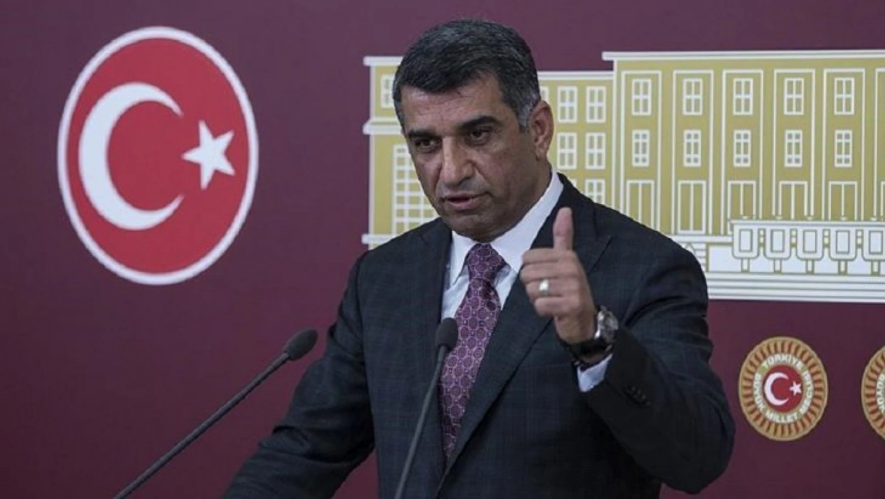 Milletvekili Gürsel Erol'dan Elazığspor'a 30 Bin TL  Bağış