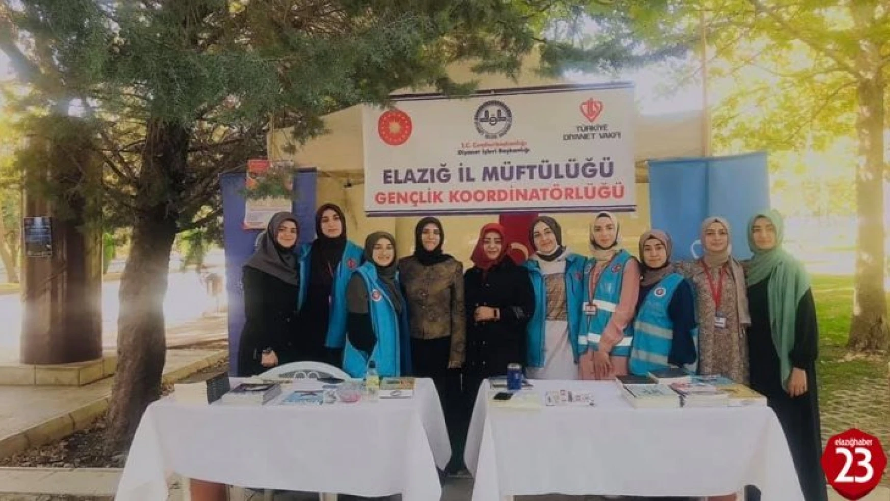 Elazığ'da Müftülükten Üniversite Öğrencileri İçin Tanıtım Standı