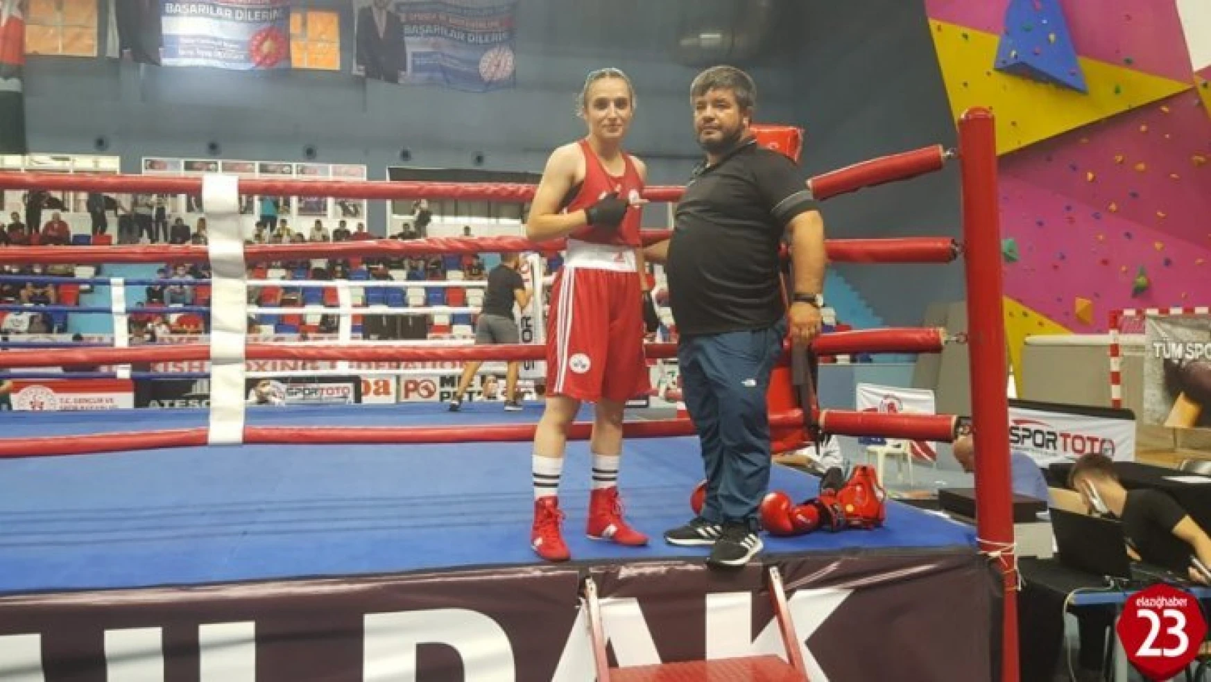 Zonguldak'ta Düzenlenen Türkiye Ferdi Boks Şampiyonası'nda Elazığ Rüzgarı