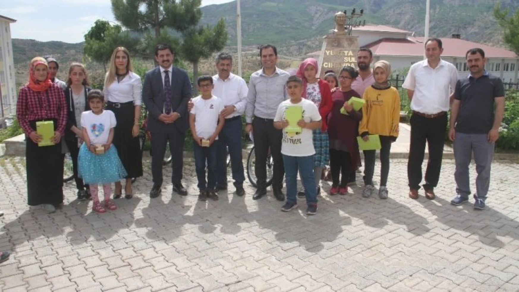 Arıcak'ta Öğrenciler Kitap Okumak İçin Yarıştı