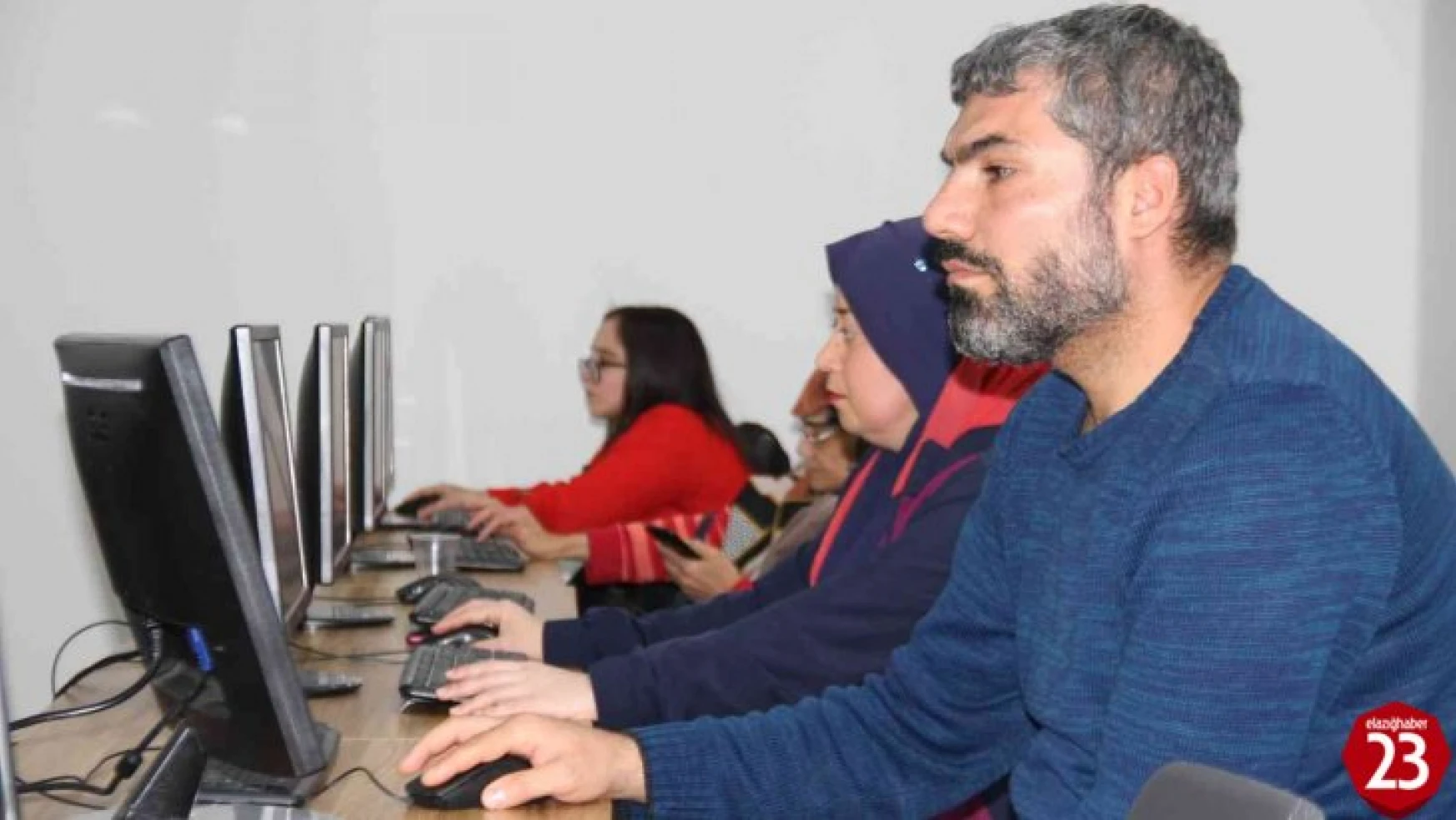 Elazığ'da Özel Bireyler, Bilgisayar Kursu İle Hayata Hazırlanıyor