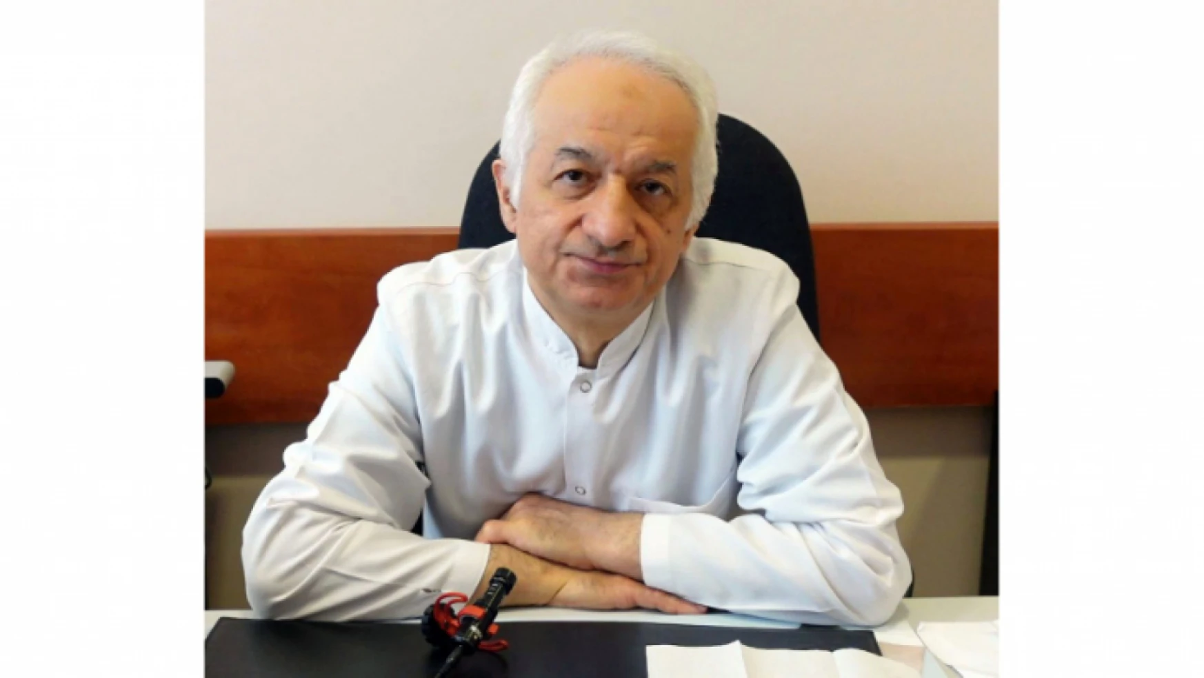 Prof. Dr. Ayhan Akbulut, Enfeksiyonların Çok Büyük Bir Oranı Temas Yolu İle Geçmektedir