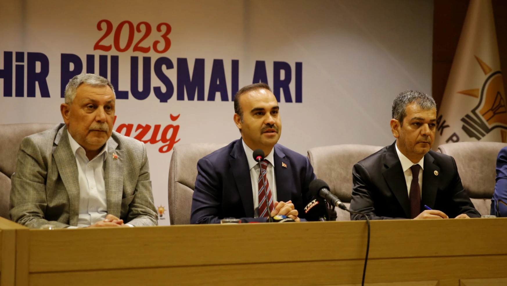 Sanayi ve Teknoloji Bakanı Kacır Elazığ'da, Şehir Buluşmaları Programında Konuştu