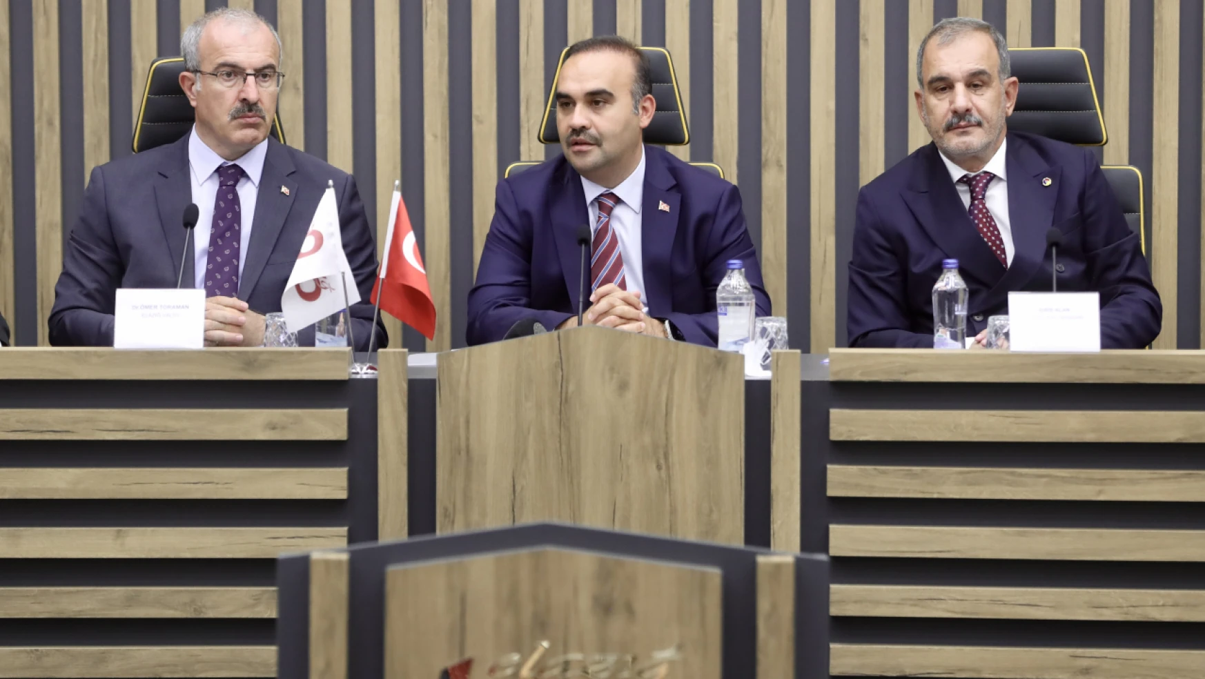Sanayi ve Teknoloji Bakanı Kacır, Elazığ'da İş İnsanları ve STK Temsilcileri İle Buluştu