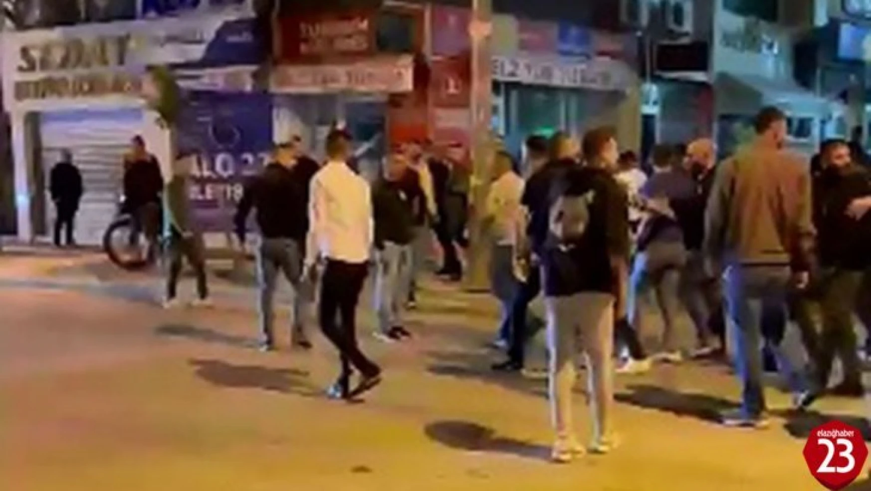 Sokak arasında başlayan kavga caddeye taşındı: 1 yaralı