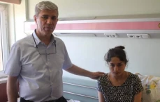 Kedi Üzerine Atlayınca, 15 İğne Yuttu, 9'u Henüz Çıkartılamadı!