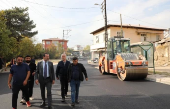 Başkan Şerifoğulları, Mahalle Çalışmalarını Yerinde İnceledi