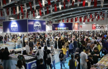 Elazığ Belediyesi'nden Yerel Yazarlara Destek: 6. Kitap Fuarı'nda Ücretsiz Stand Fırsatı