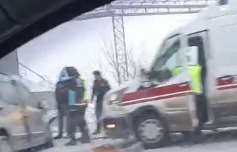 Elazığ'da Feci Kaza: Kamyona Çarpan Araçta 2 Kişi Hayatını Kaybetti