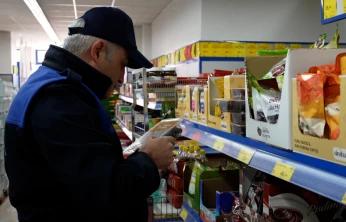 Elazığ'da Zincir Marketlere Sıkı Denetim: Son Kullanma Tarihi ve Fiyat Etiketleri Mercek Altında