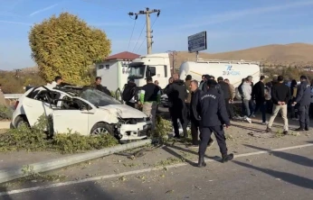 Elazığ-Malatya Karayolunda Feci Kaza: 1'i Bebek, 1'i Çocuk 6 Yaralı