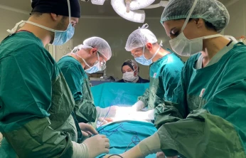 Fırat Üniversitesi'nde Babadan Oğula Böbrek Nakli