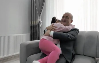 Vali Hatipoğlu'ndan Şehit Kızı Gülce'ye Anlamlı Doğum Günü Sürprizi