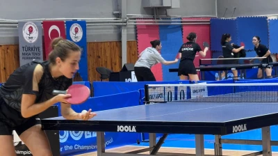 Elazığ Gençlik ve Spor Kulübü Masa Tenisi Kadın Takımı Süper Lig Yolunda Namağlup İlerliyor