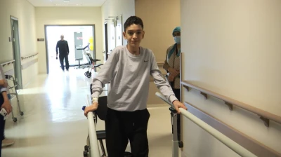 Sedyeyle Geldi, Destekle Yürüyerek Taburcu Oldu