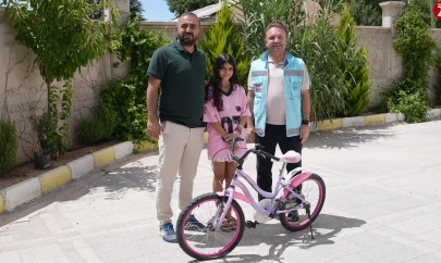 Elazığ Belediyesi'nden 'Bir Çocuğun Kahramanı Olur musun?' Kampanyasıyla Büyük Sosyal Dayanışma