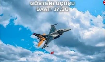SOLOTÜRK, FÜ'nün 50. yıl coşkusunu gökyüzüne taşıyacak