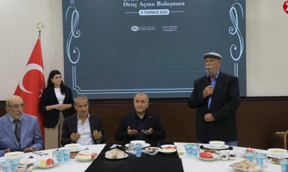 Vali Hatipoğlu, Muharrem Ayı'nda Cem Evi Dedeleriyle Aynı Sofrada Buluştu
