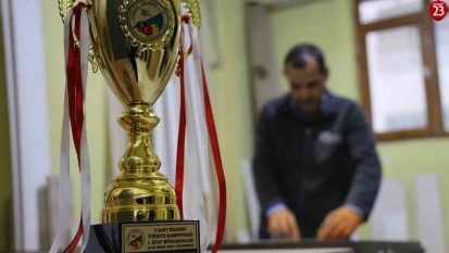 Mobilya Ustası, Türkiye Şampiyonu: Elazığlı Yetkin Çelikel'in Bilardo Başarısı İlham Veriyor