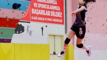 Ecrin Kehya U16 Hentbol Milli Takım Kampına Davet Edildi