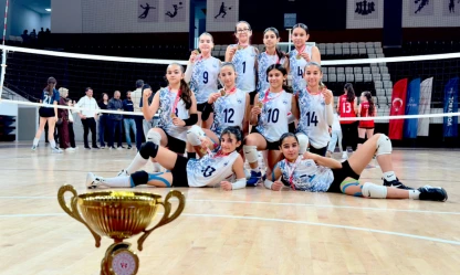 Elazığ Belediyespor Midi Voleybol Takımı İl Grup Maçlarını Şampiyon Tamamladı