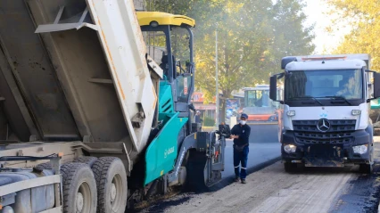 Elazığ Belediyesi Şehir Genelinde Asfalt Çalışmalarını Sürdürüyor