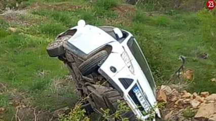 Elazığ'da Otomobil Şarampole Devrildi: 1 Kişi Yaralandı