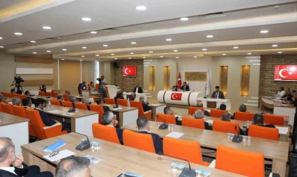 Elazığ Belediyesi Meclis toplantısında komisyon üye seçimi yapıldı