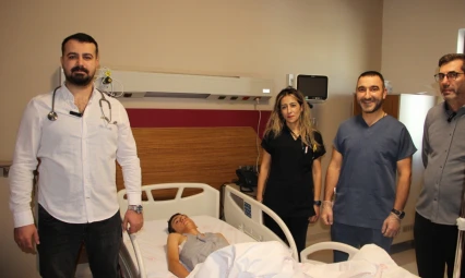 Elazığ'da 14 Yaşındaki Ali Eymen, 'Kunduracı Göğsü' Ameliyatıyla Sağlığına Kavuştu