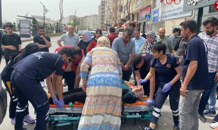 Elazığ'da motosikletin çarptığı kadın yaralandı