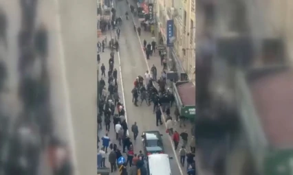 Elazığ'da Restoranda İki Grup Arasında Tekme Tokat Kavga: Havaya Ateş Açıldı