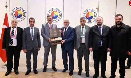 Elazığ Ticaret Borsası yönetimi, TOBB 81'inci Genel Kuruluna katıldı