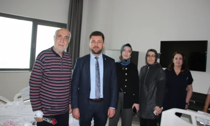 Fethi Sekin Şehir Hastanesi'nden Öğretmenlere Anlamlı 24 Kasım Ziyareti